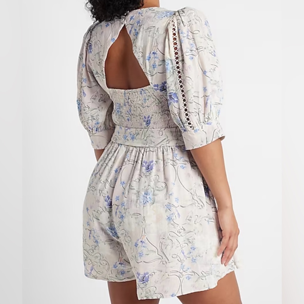 NWT Express Floral Puff Shoulder Romper Size XL